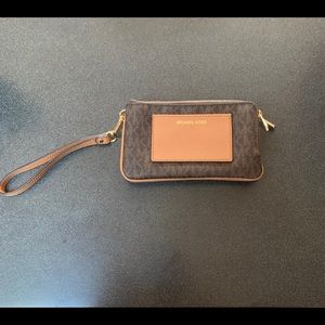 Michael Kors Wristlet